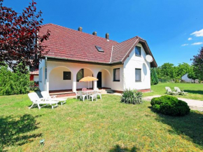 Holiday Home Balaton H2074